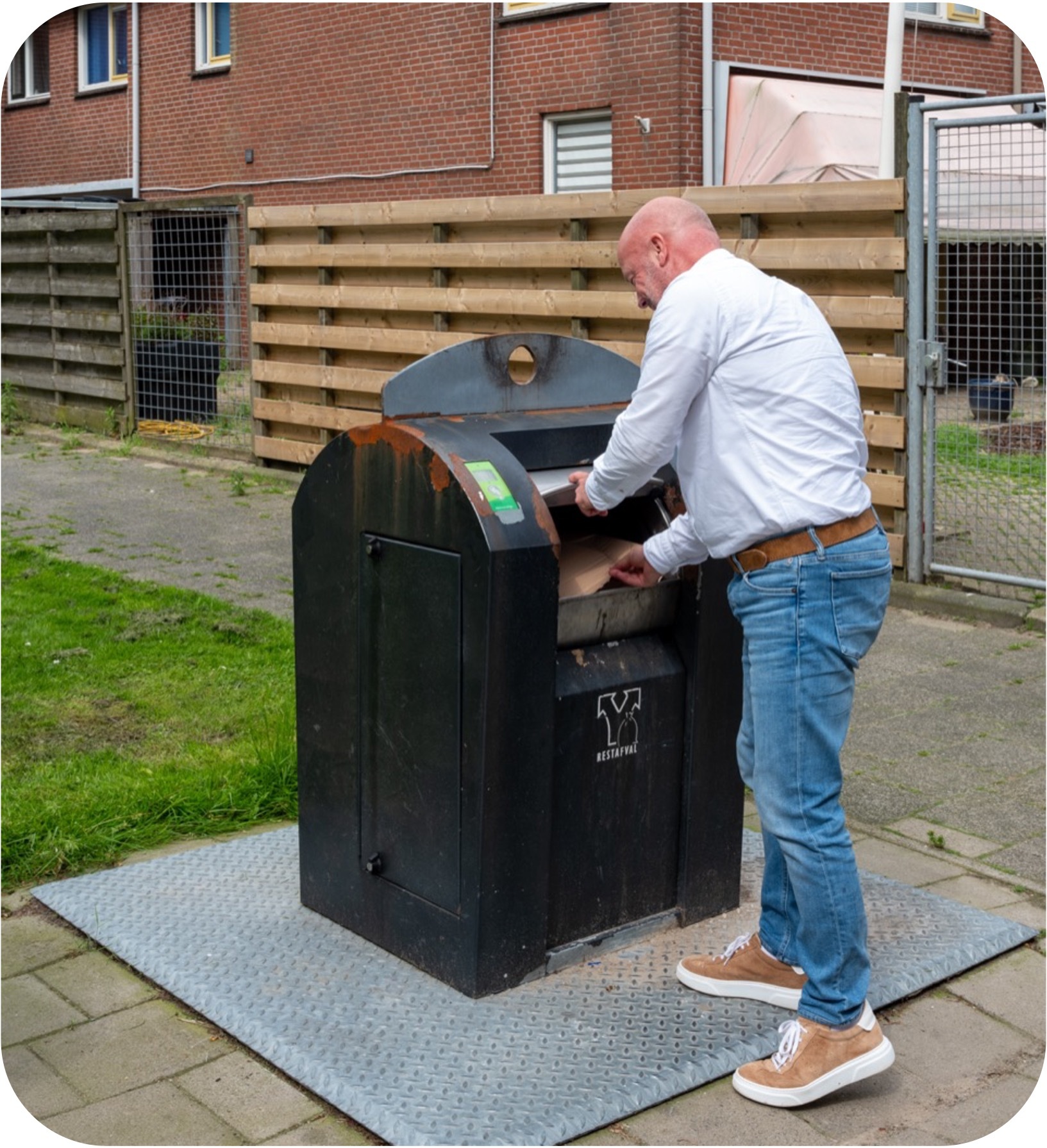 Containeradoptant alphen aan den rijn